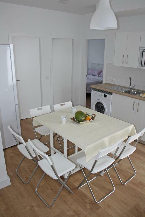 Apartamentos Angelita Plaza Beach Malaga Bagian luar foto